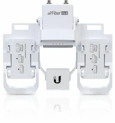Точка доступа airFiber Multiplexer 4x4 фронт